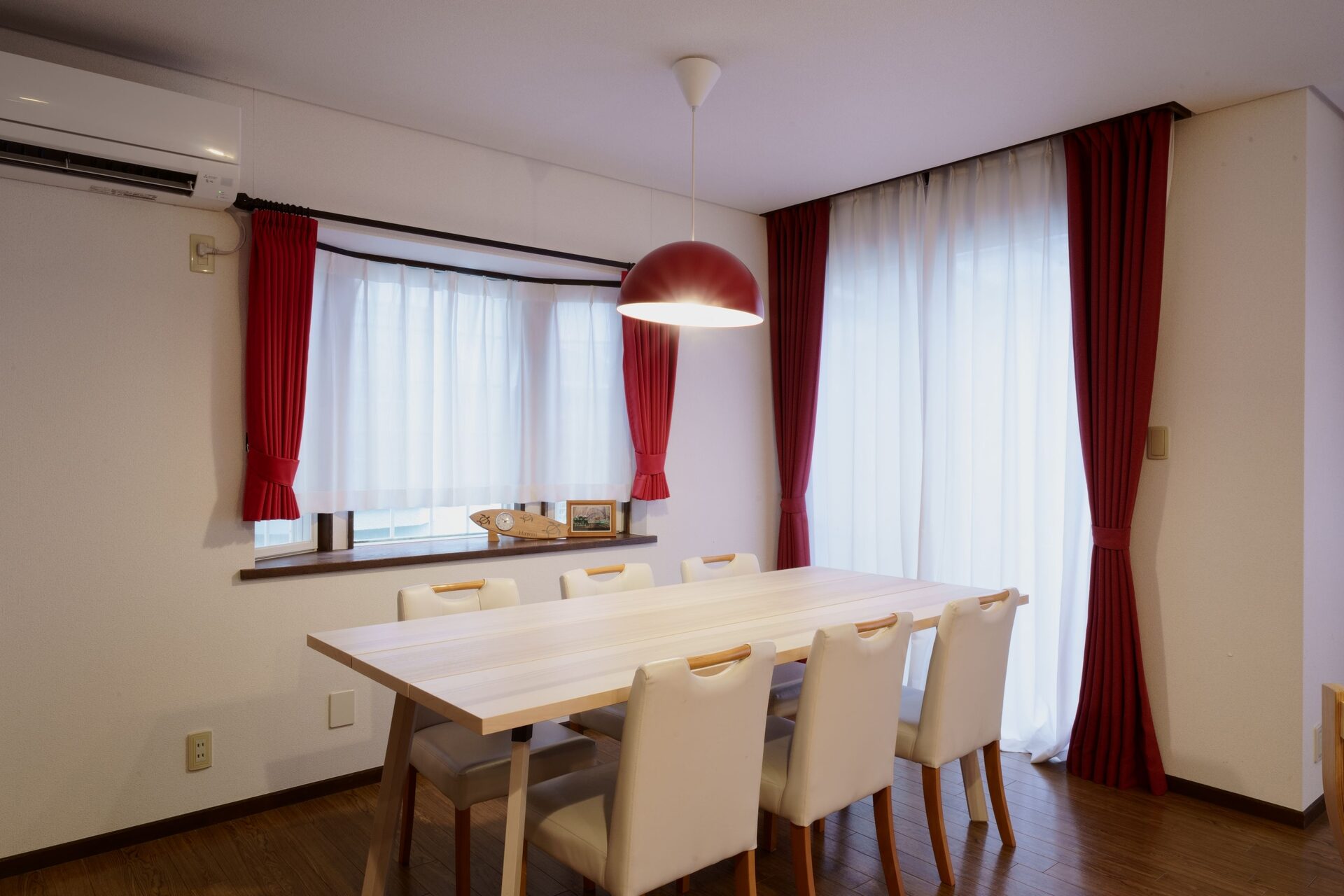 Dining table with pendant light